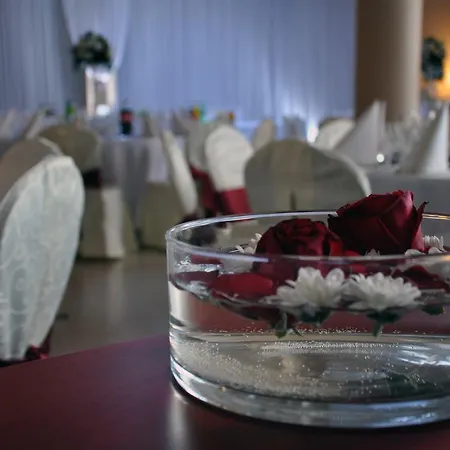 Hotel Hotel Swiecice 3*