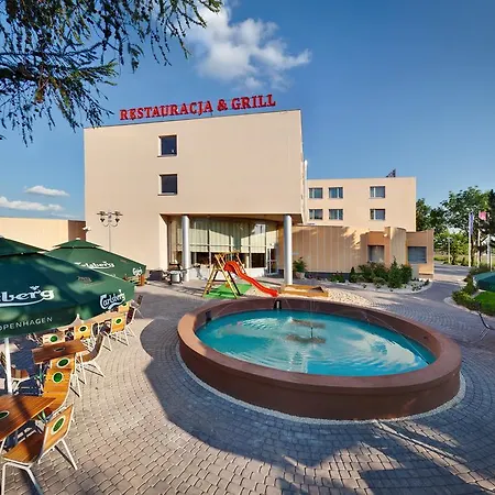 Hotel Hotel Swiecice 3*